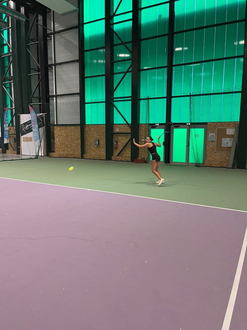 Jugadores de Sport Tennis en la temporada de tenis en Francia
